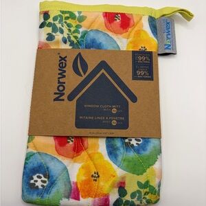 Norwex Vibrant Floral Window Cloth Mitt